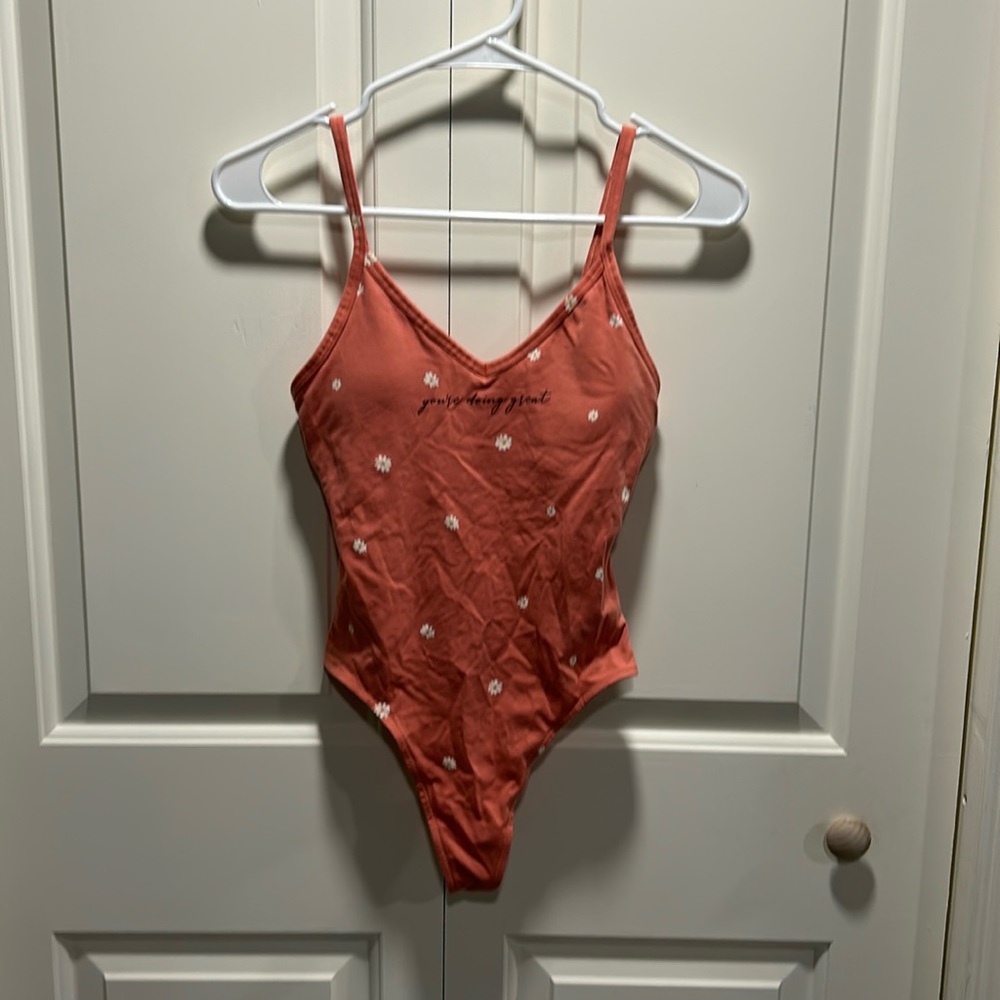 NWT VS PINK woman’s size small body suit